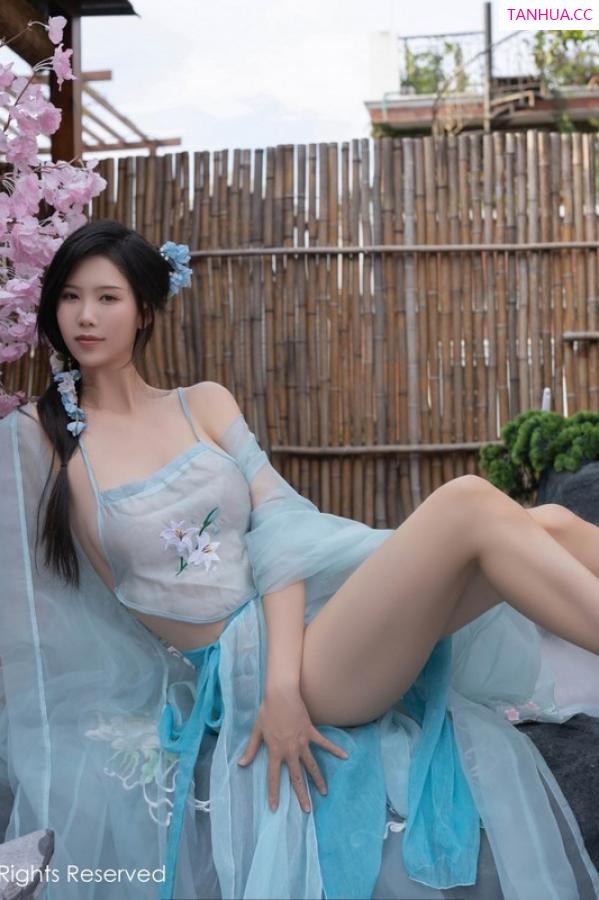 陈若依 抖娘利世 [XiuRen]高清写真图 2023.06.28 No.6991 利世 古装美腿第3张图片